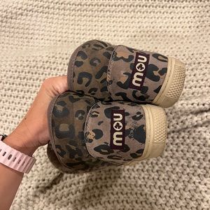 MOU boots